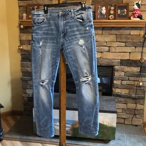 Men’s American Eagle ripped jeans.  33x30
